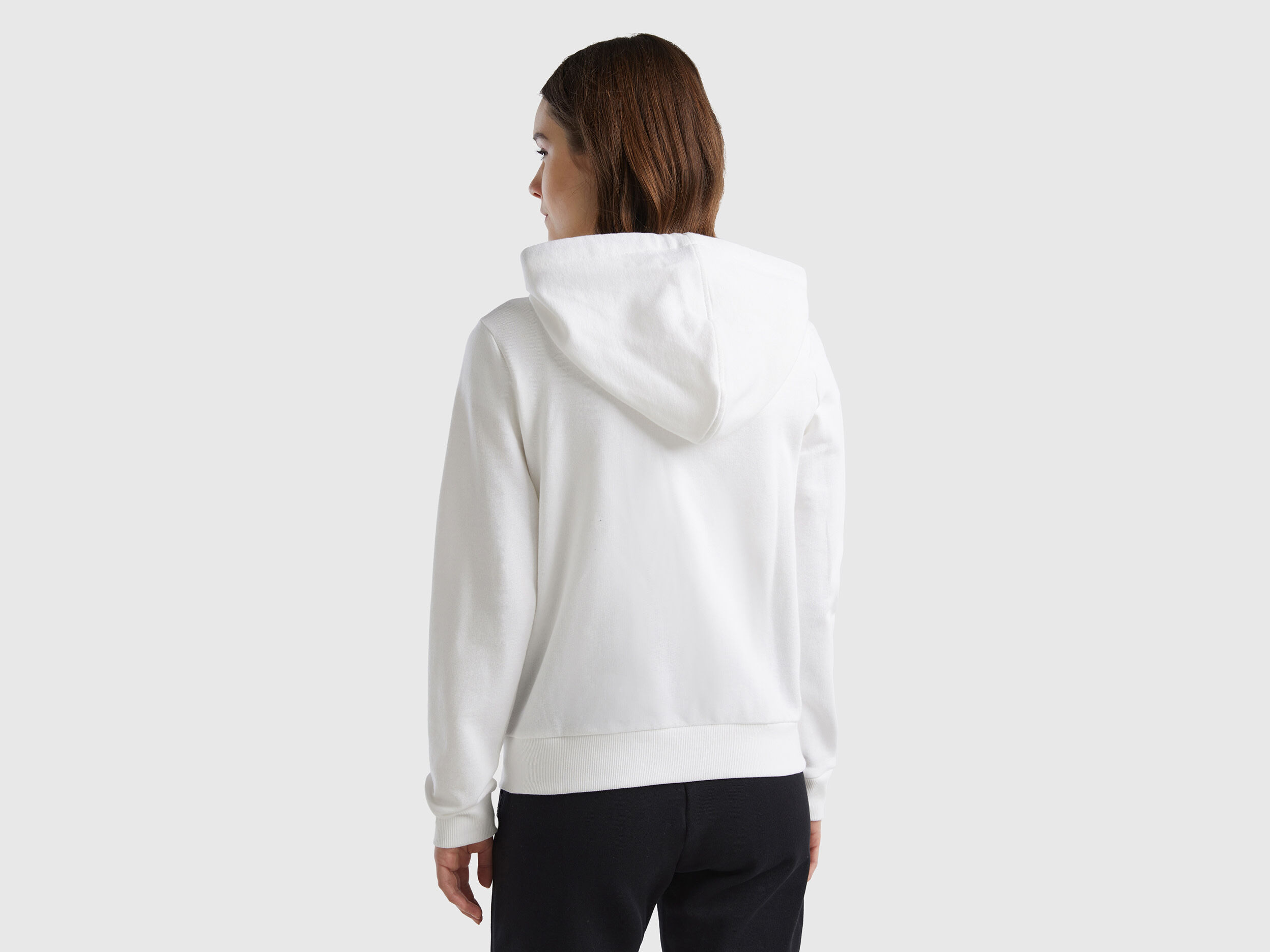 Benetton deals white sweatshirt