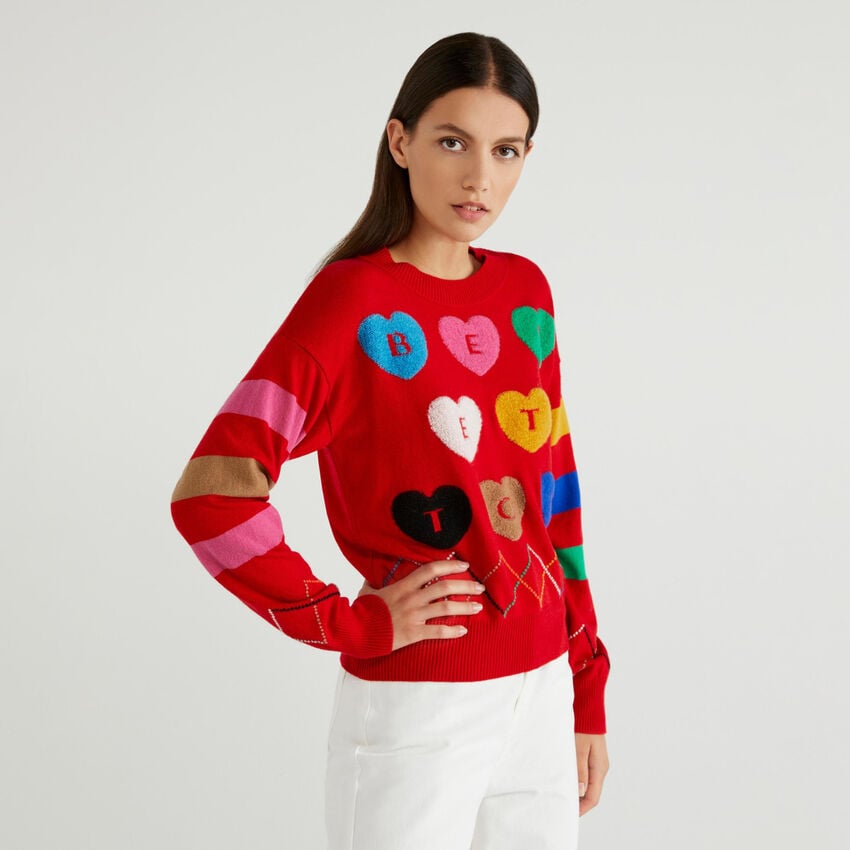 Sweater with inlay and hearts