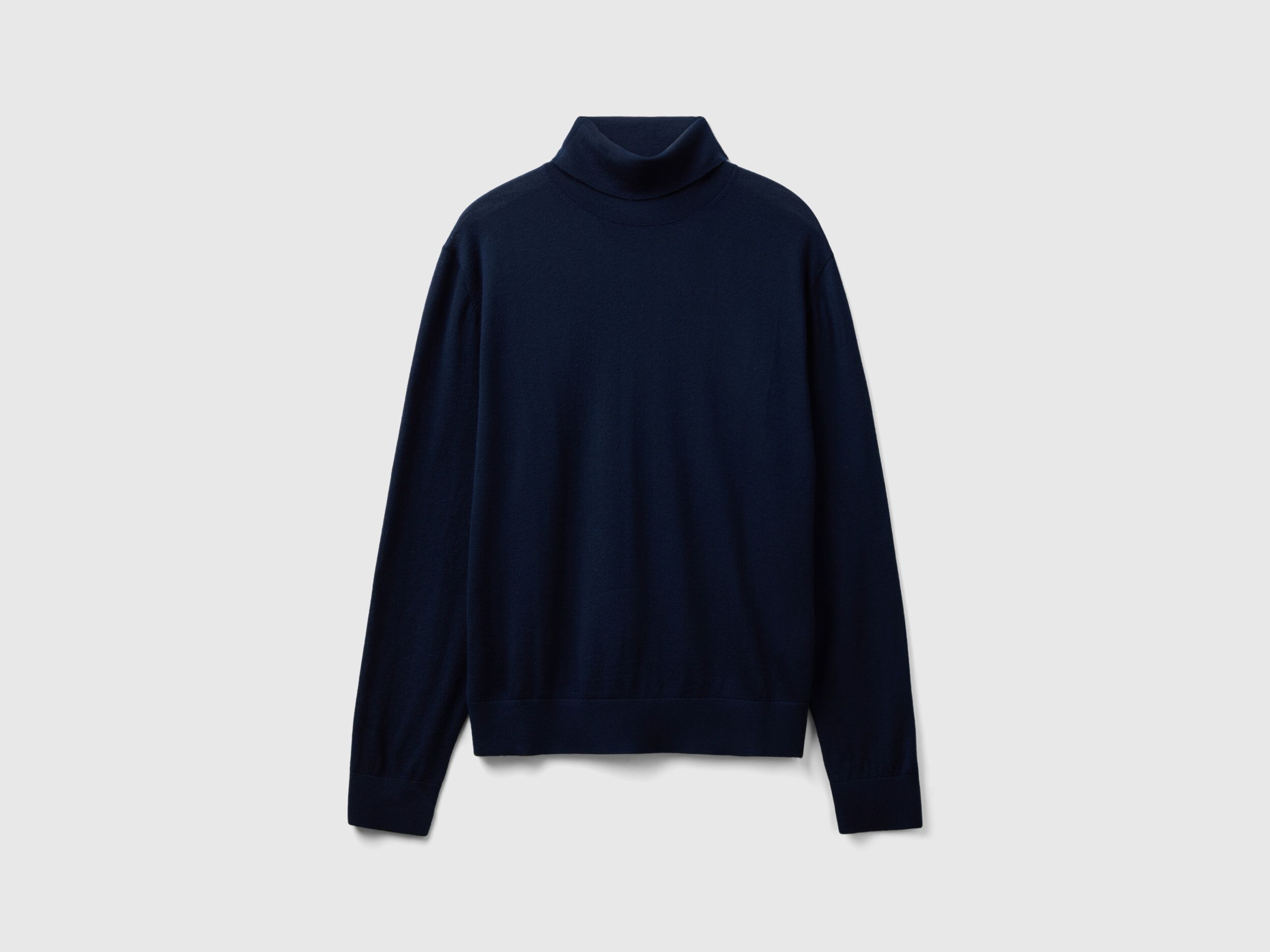 Camiseta cuello cisne hombre store