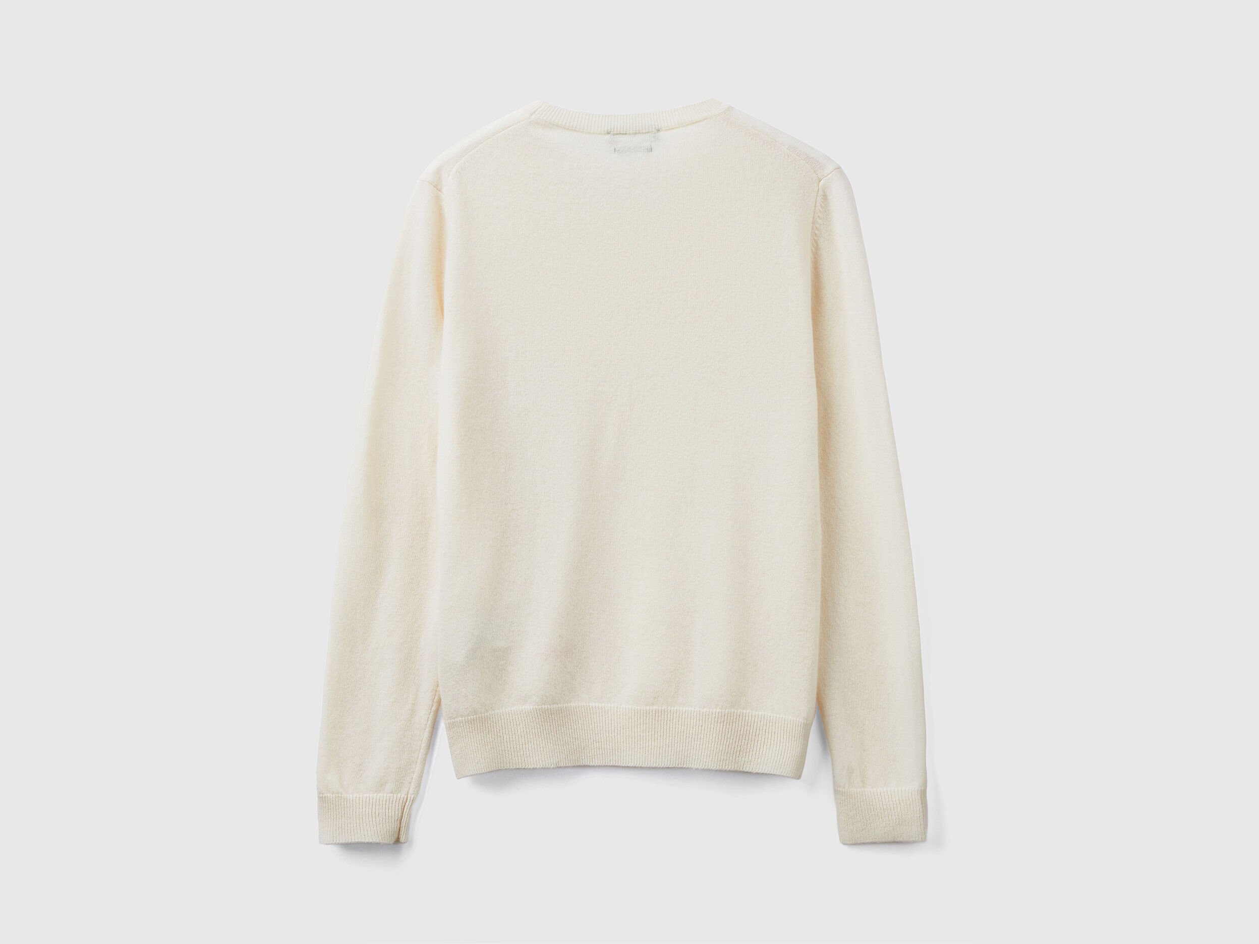 Cream crewneck 2025 sweater