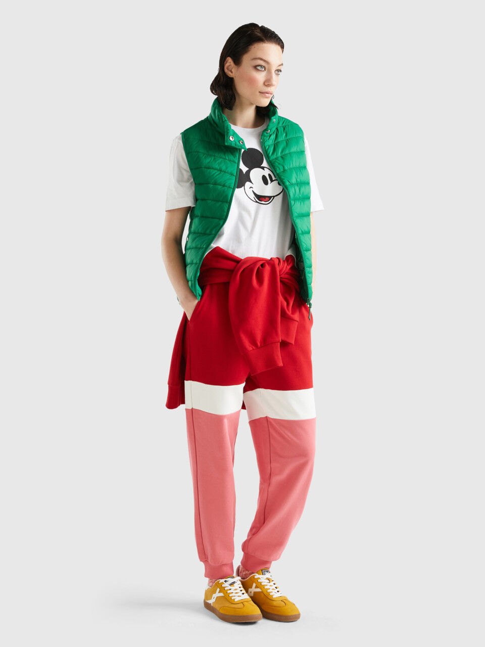 Red sleeveless puffer jacket shop