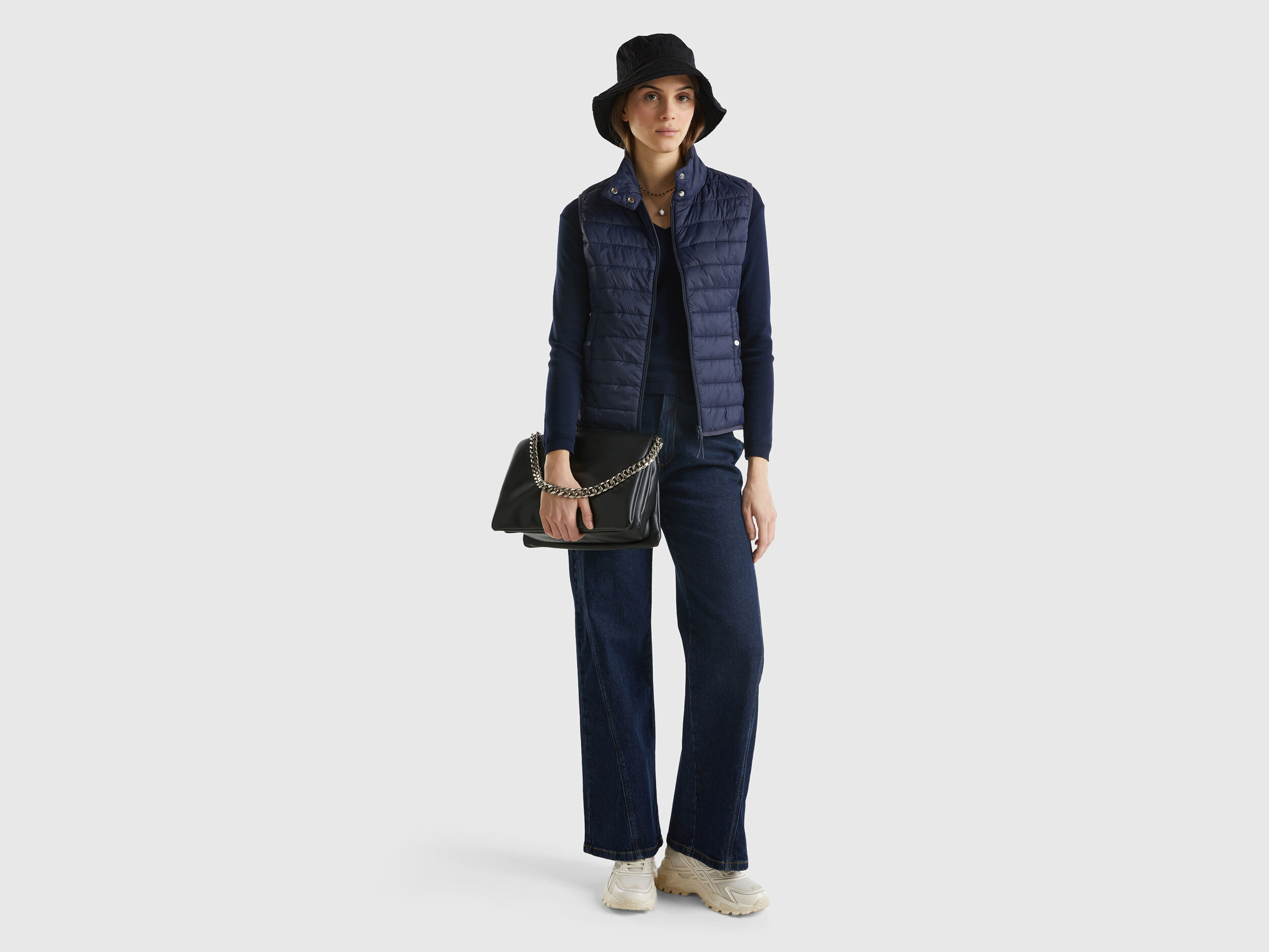 Sleeveless puffer jacket with recycled wadding - Dark Blue