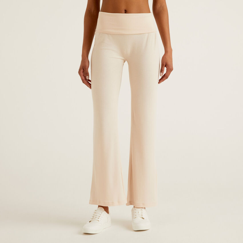 Flowy comfort fit trousers