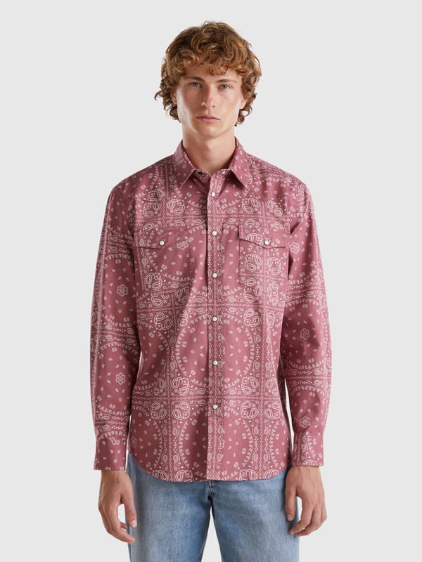 Camisa western con estampado bandana Hombre