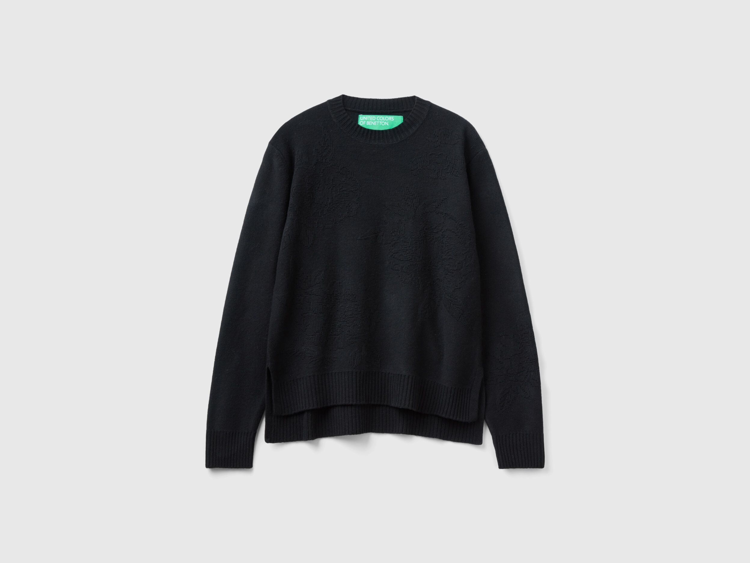 Benetton shop black sweatshirt