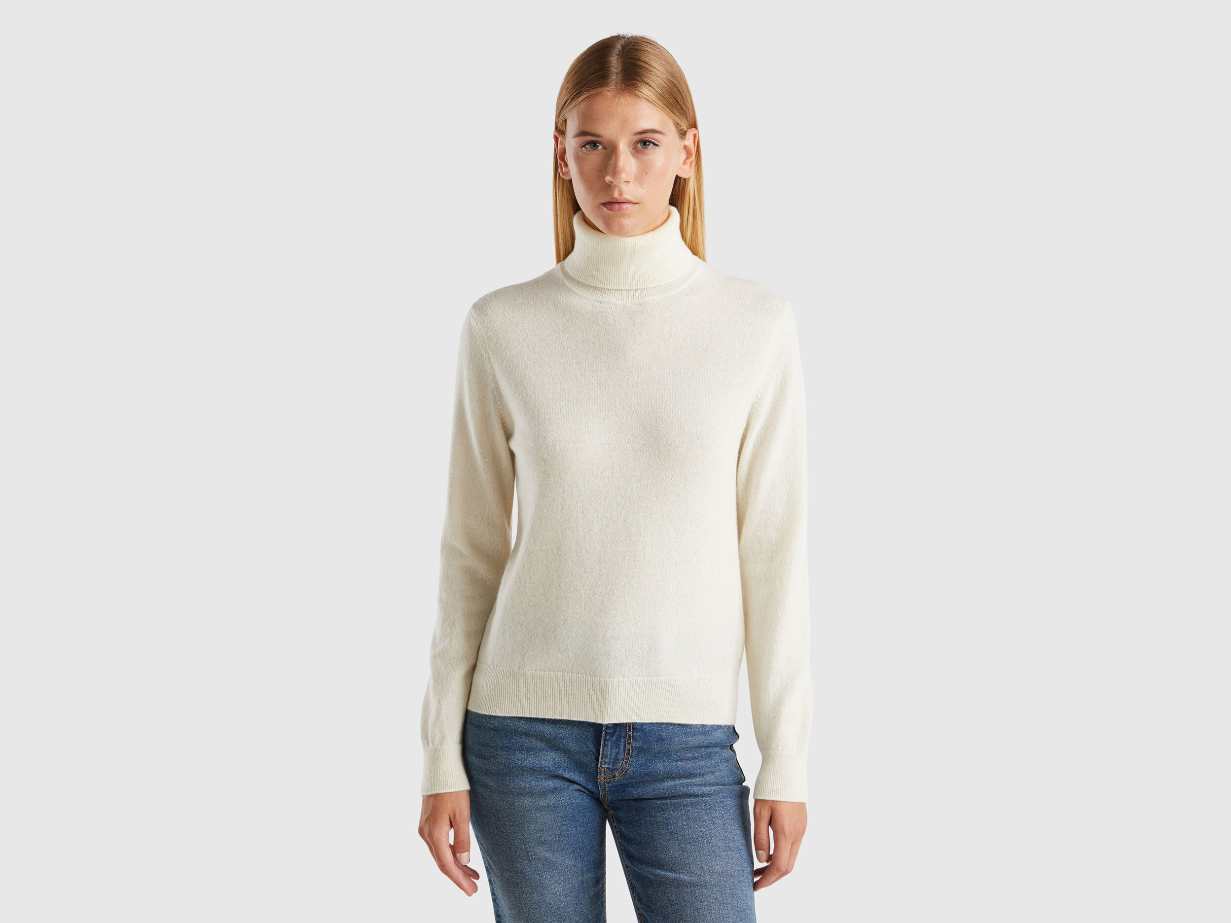 Cream white turtleneck sales