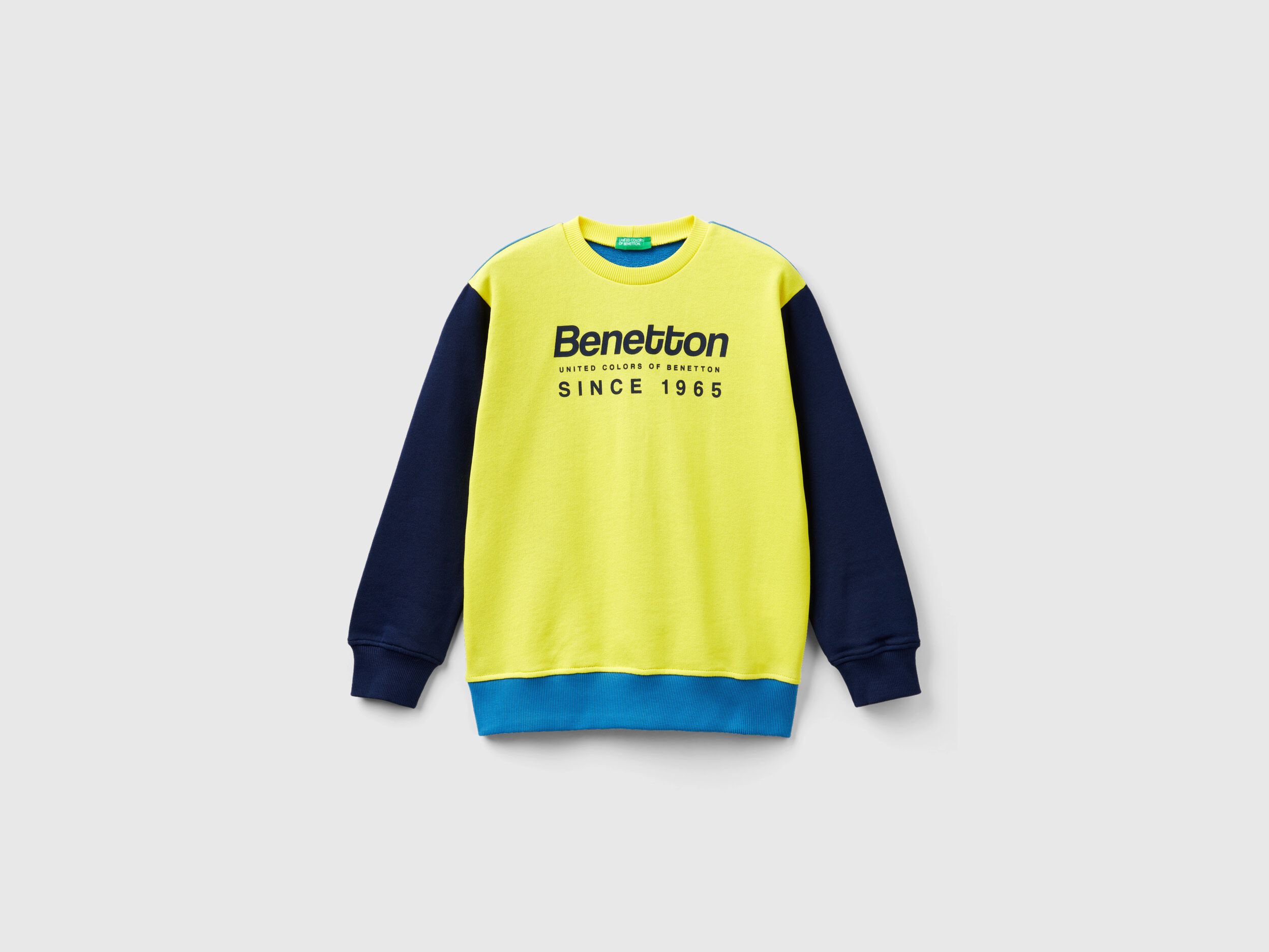 Benetton top white sweatshirt