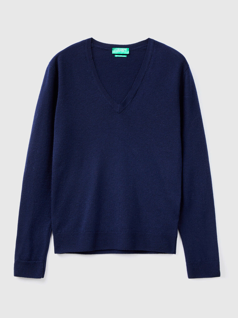 Womens navy blue hotsell v neck sweater