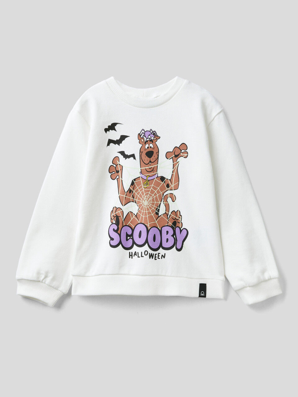 Scooby-Doo sweatshirt with glow-in-the-dark print