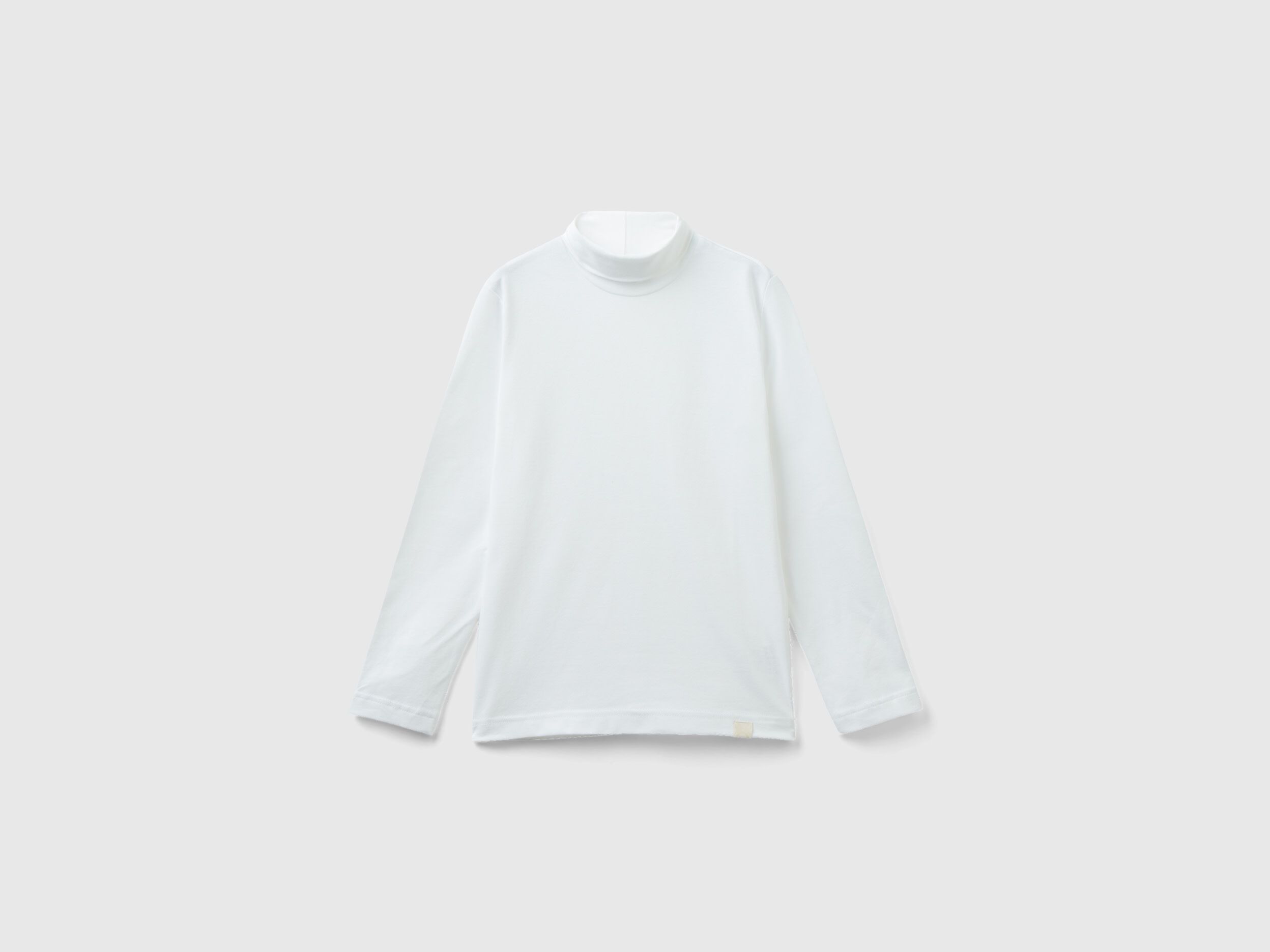 White turtleneck t top shirt