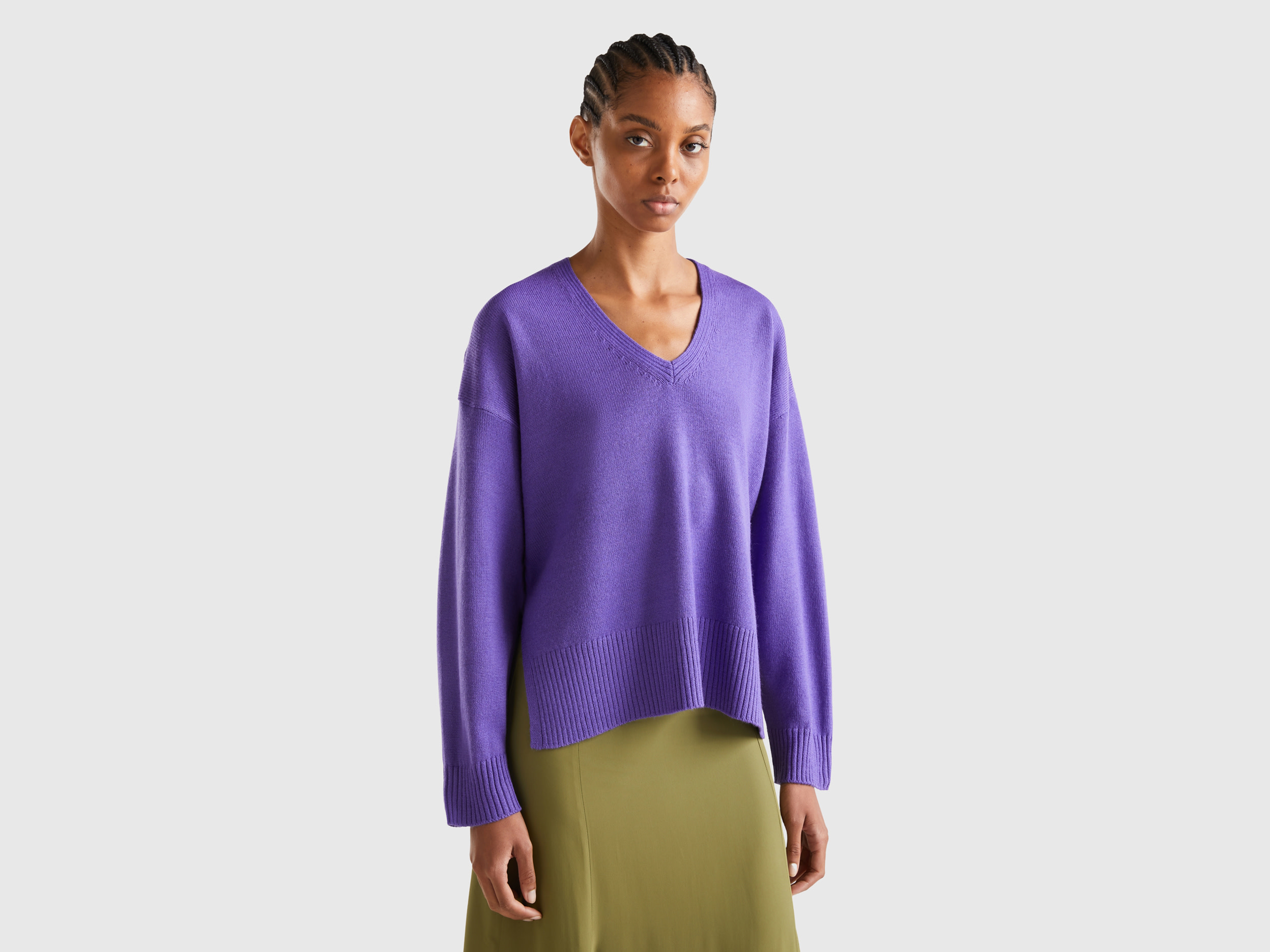 Benetton, Oversized Fit V-neck Sweater, size XS-S, Violet, Women