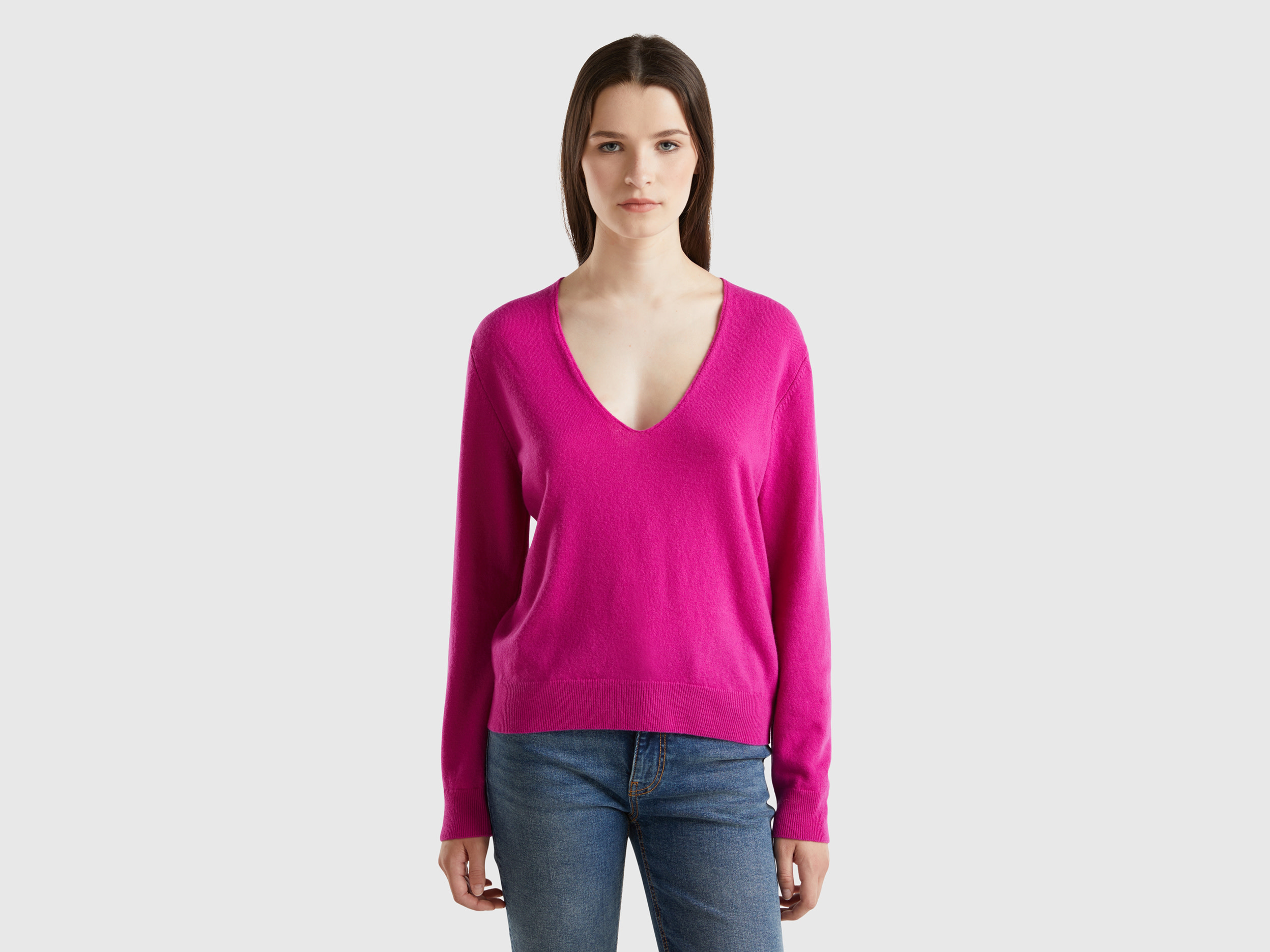 Benetton, Maglione Fucsia Ciclamino Con Scollo A V In Pura Lana Merino, Ciclamino, Donna
