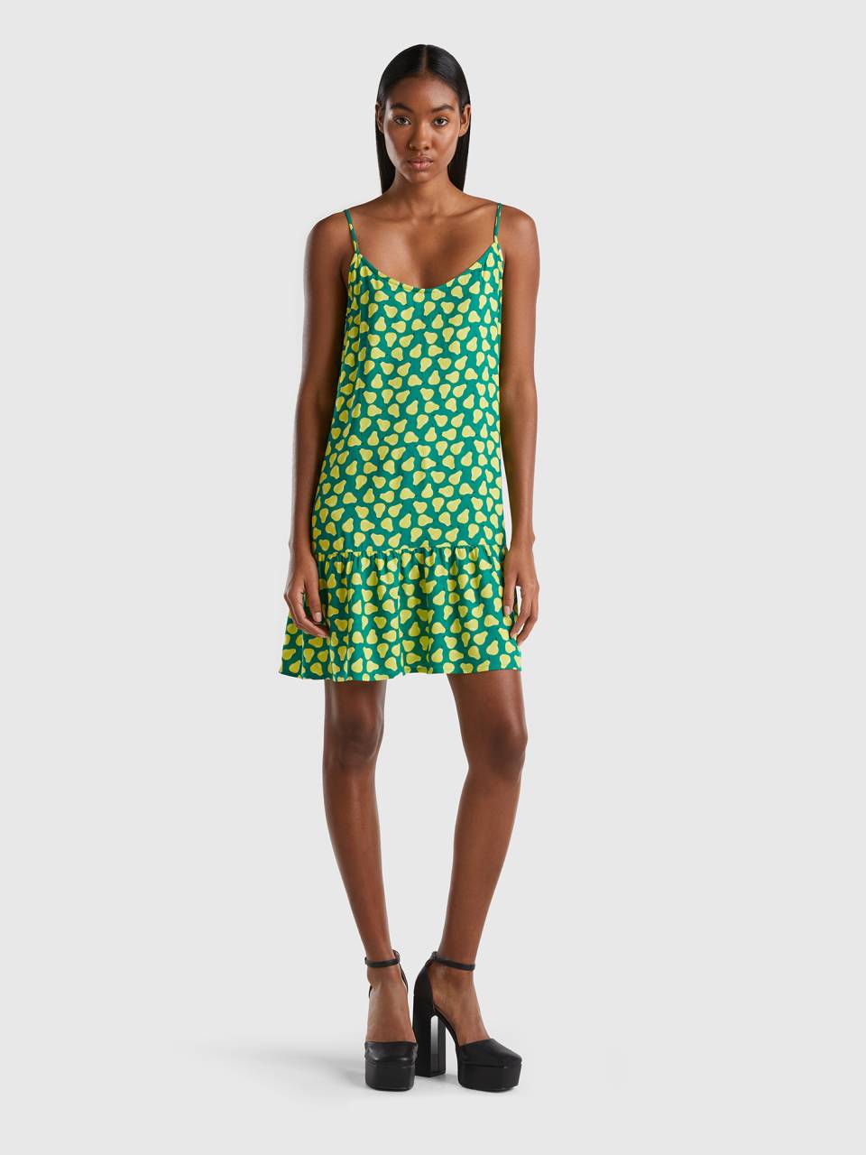 Benetton green dress with pear pattern. 1