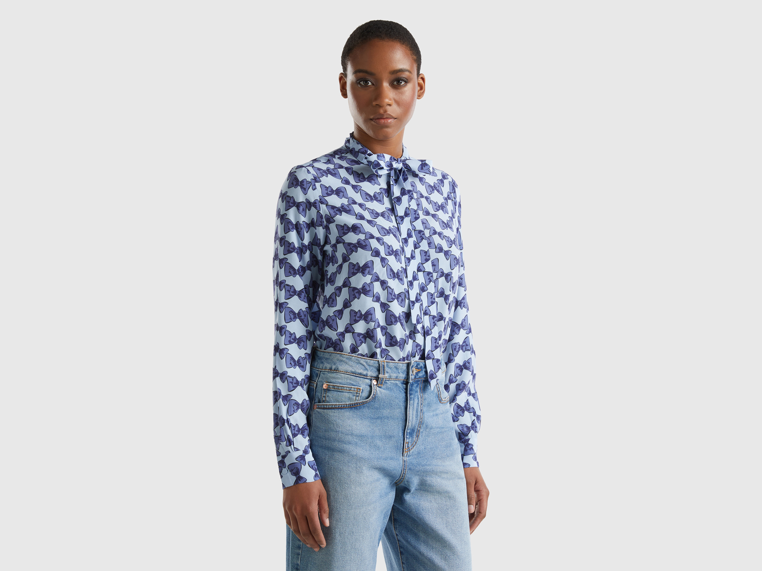 Benetton, Flowy Shirt With Bow Print, size S, Sky Blue, Women