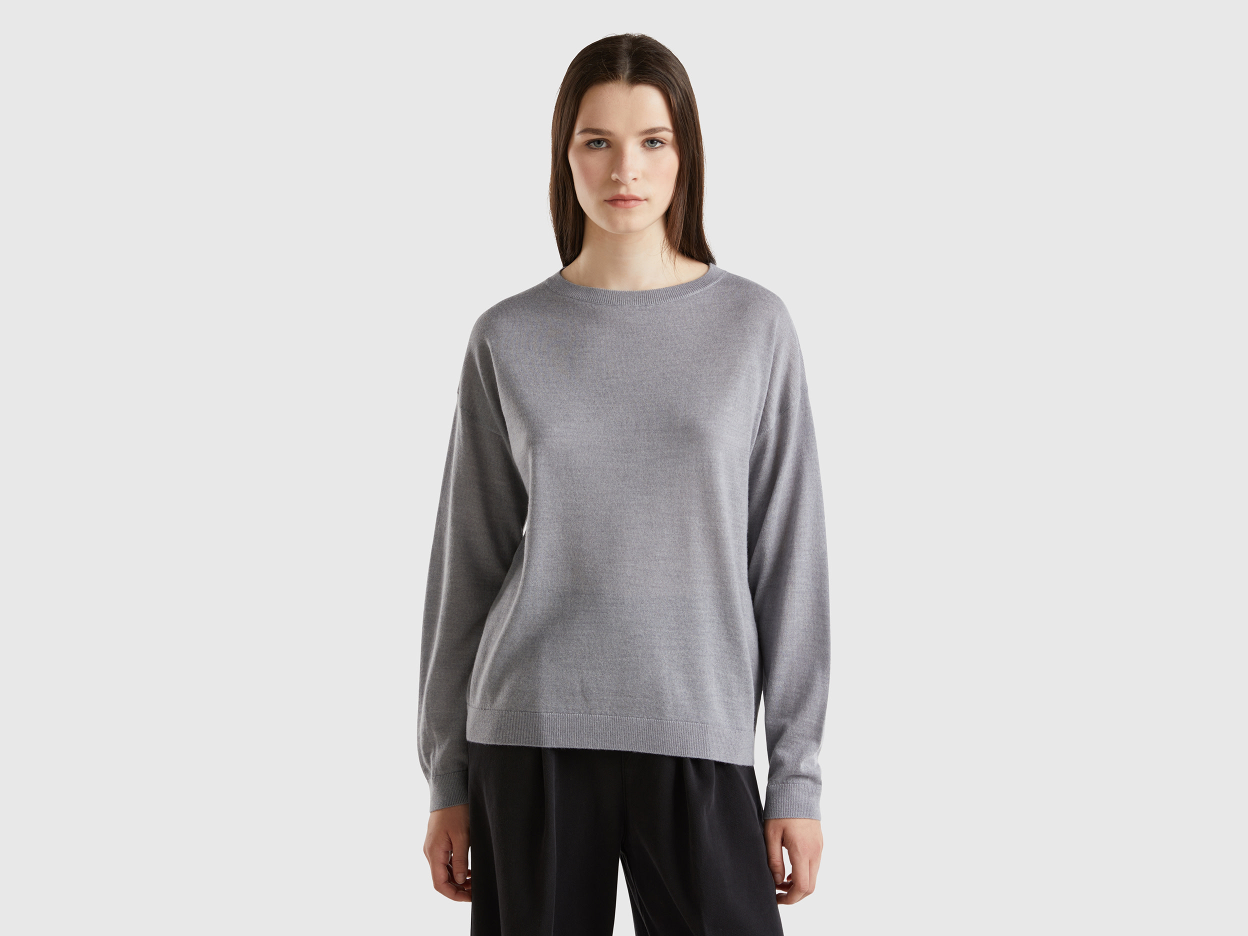 Benetton, Maglia Con Scollo A Barchetta In Pura Lana Merino, Grigio Chiaro, Donna