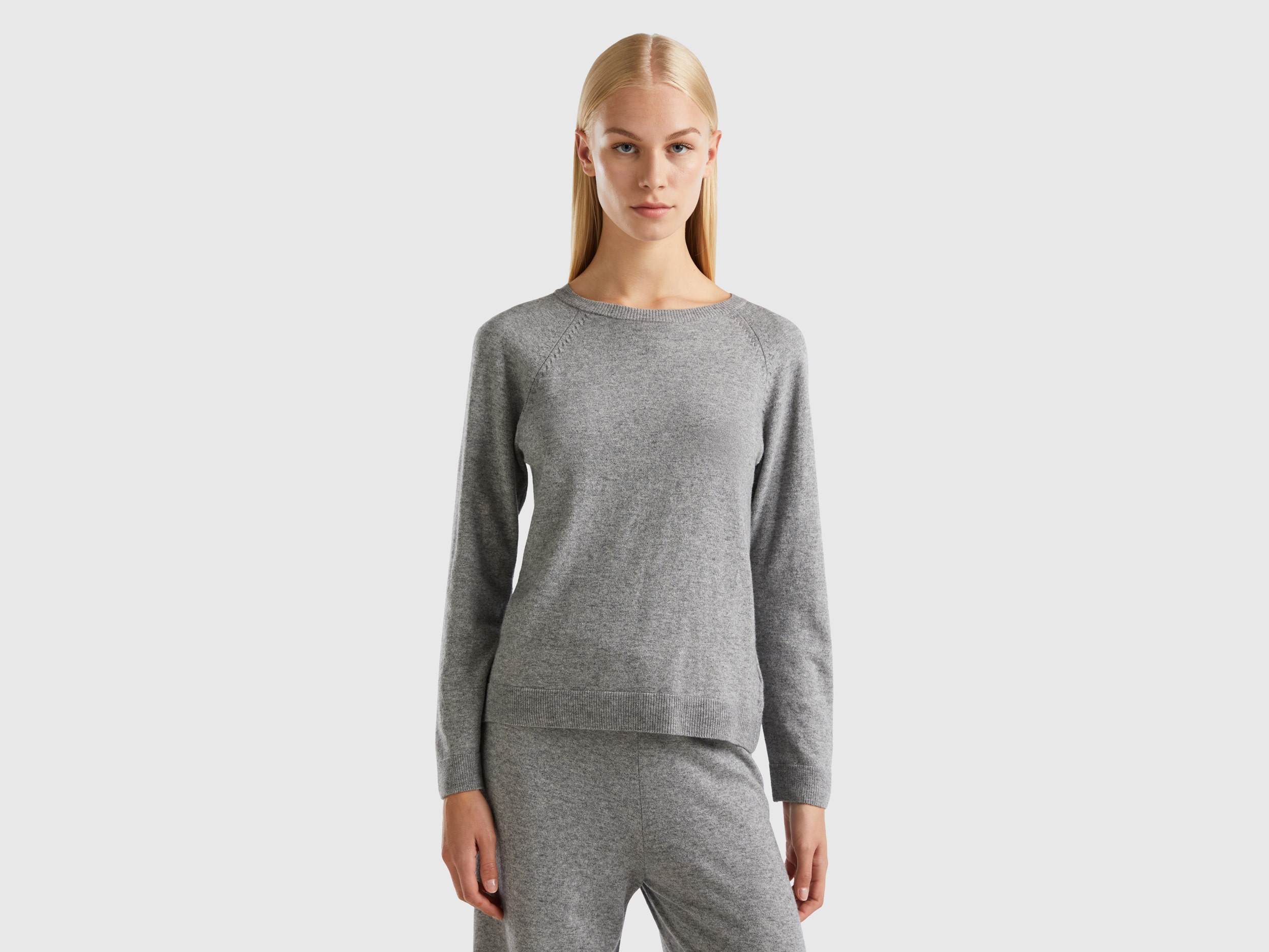 Benetton, Gray Crew Neck Sweater In Cashmere And Wool Blend, size XL, Light Gray, Women