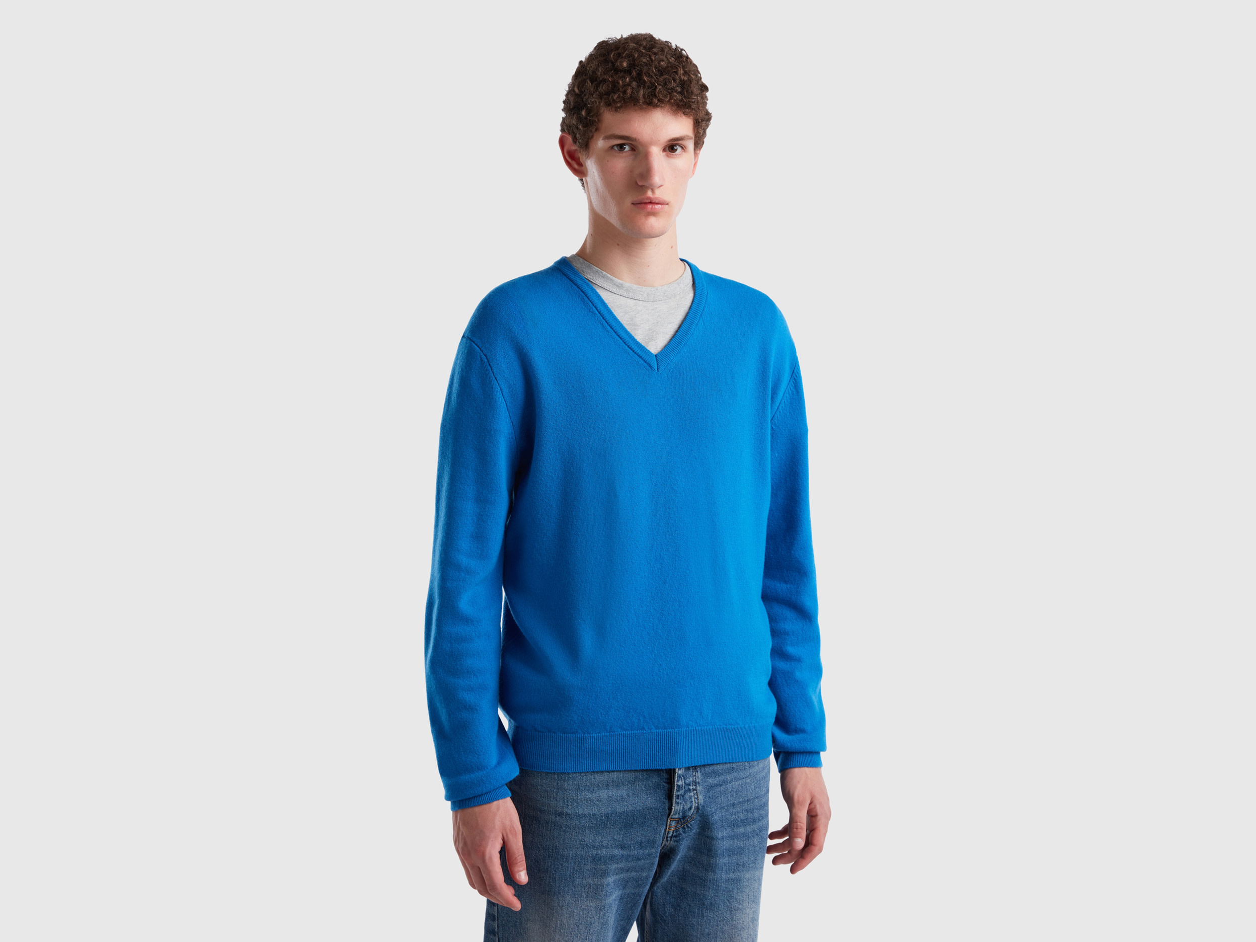 Benetton, Cornflower Blue V-neck Sweater In Pure Merino Wool, size S, Bright Blue, Men