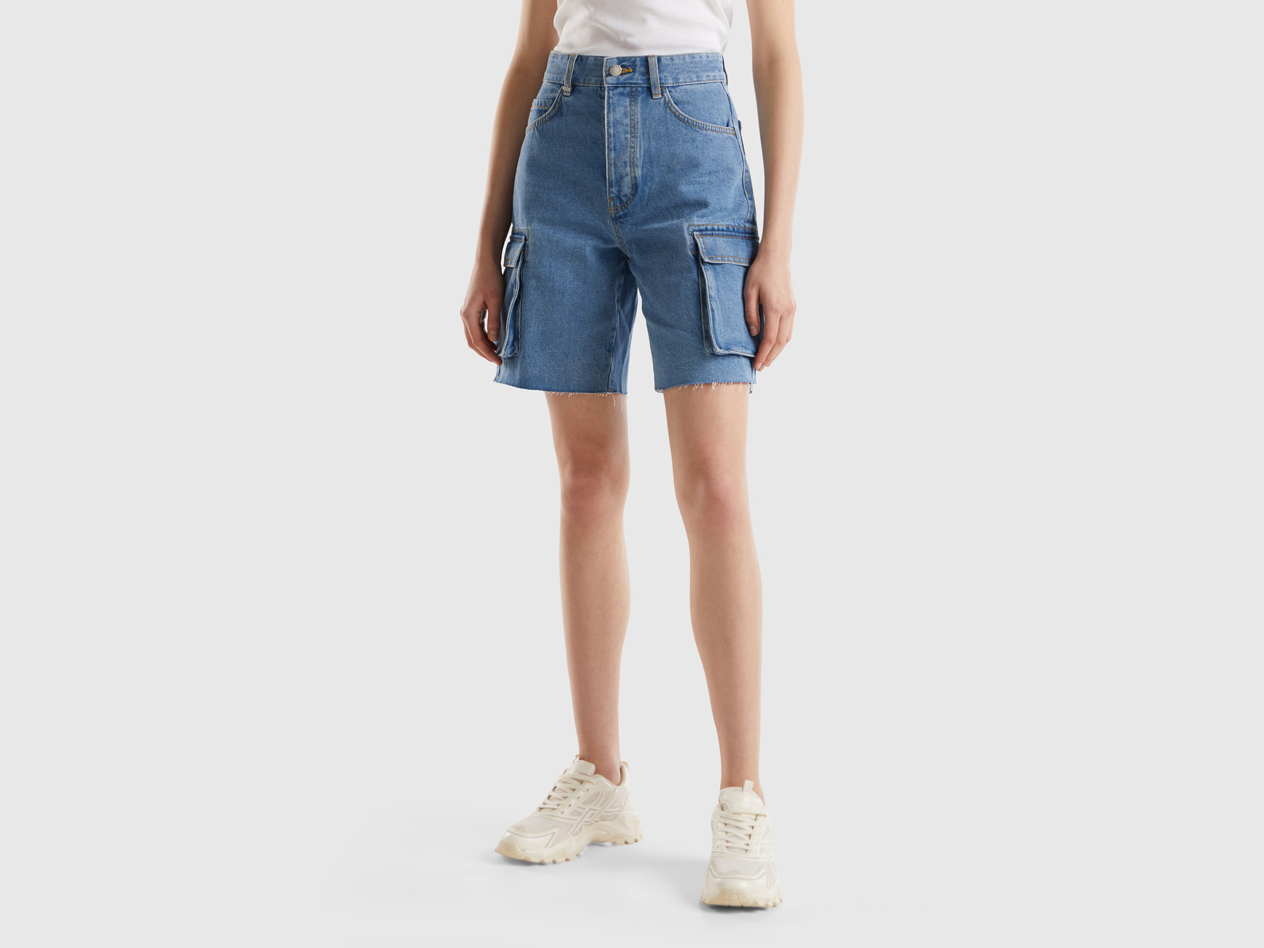 Image of Benetton, Cargo Shorts In Recycled Cotton Blend, size , Light Blue, Women
