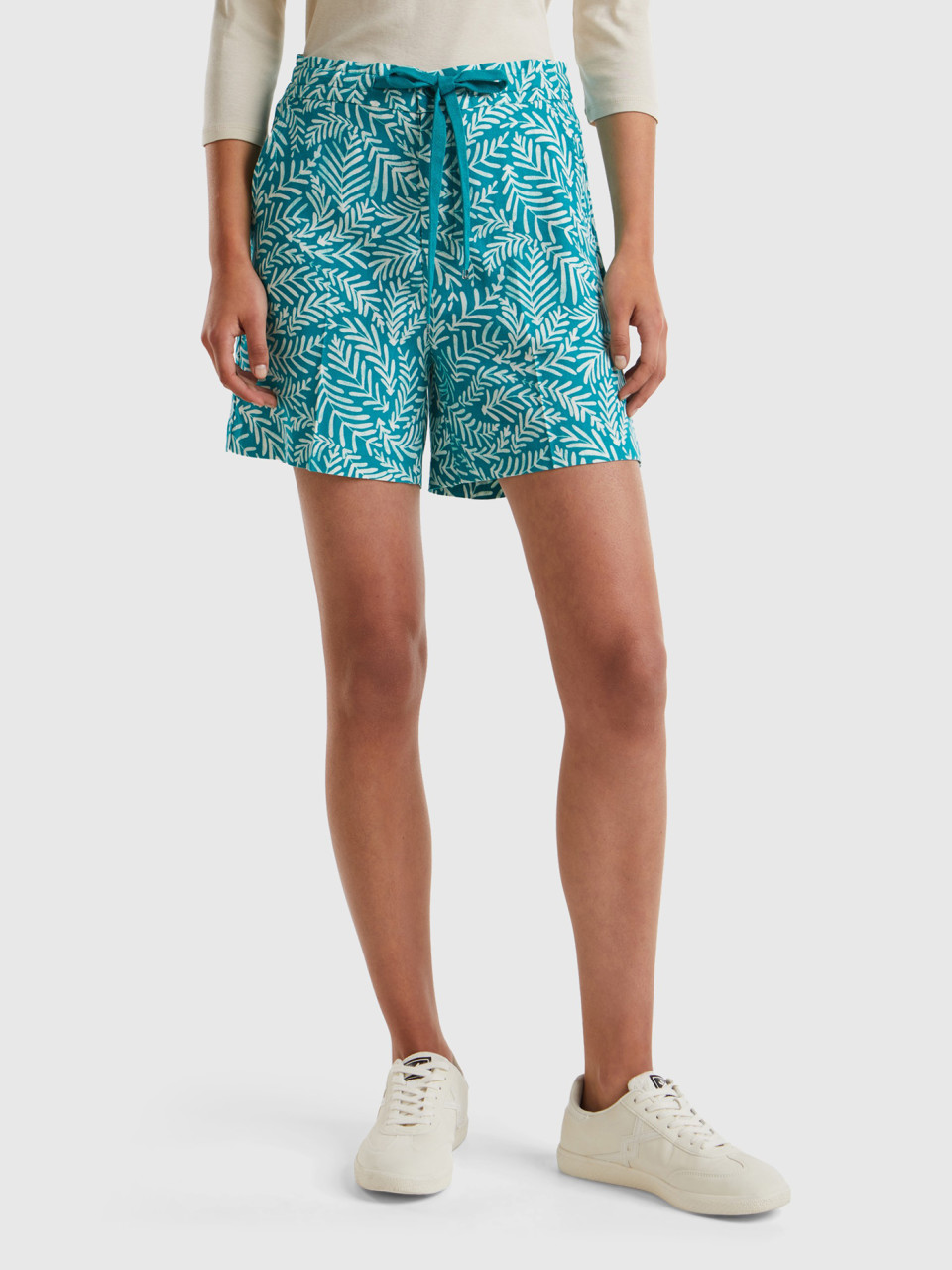 Benetton, Patterned Bermudas In Sustainable Viscose, Teal, Women