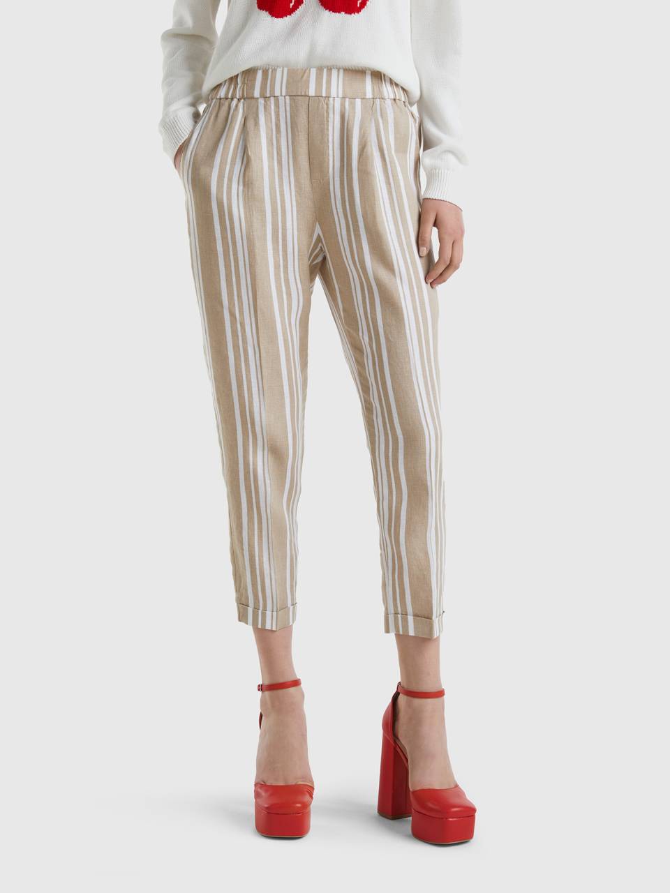 Benetton patterned trousers in pure linen. 1