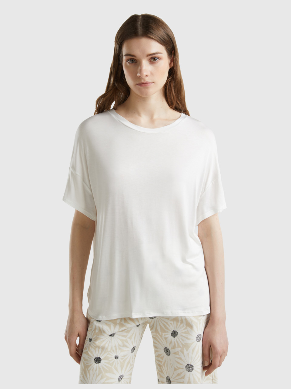 Benetton, Camiseta De Viscosa Sostenible Elástica, Blanco Crema, Mujer