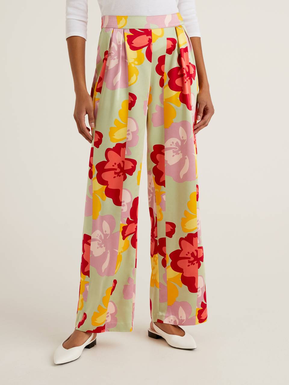 Benetton Floral palazzo trousers. 1
