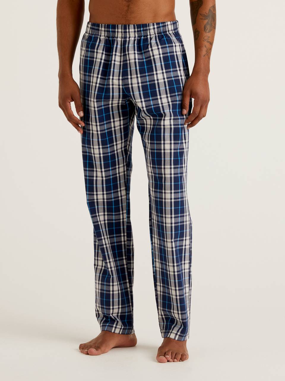 Benetton Check trousers in cotton canvas. 1