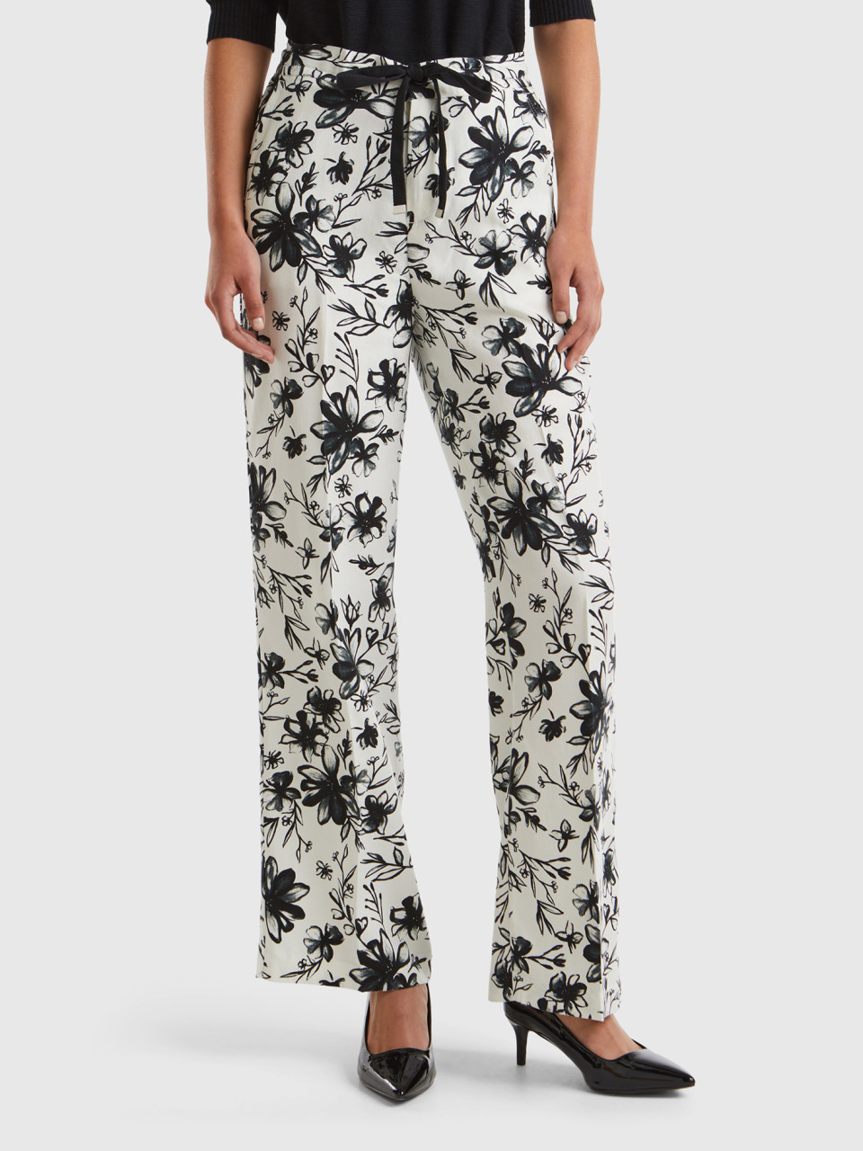 Benetton, Patterned Trousers In Sustainable Viscose, Creamy White, Women