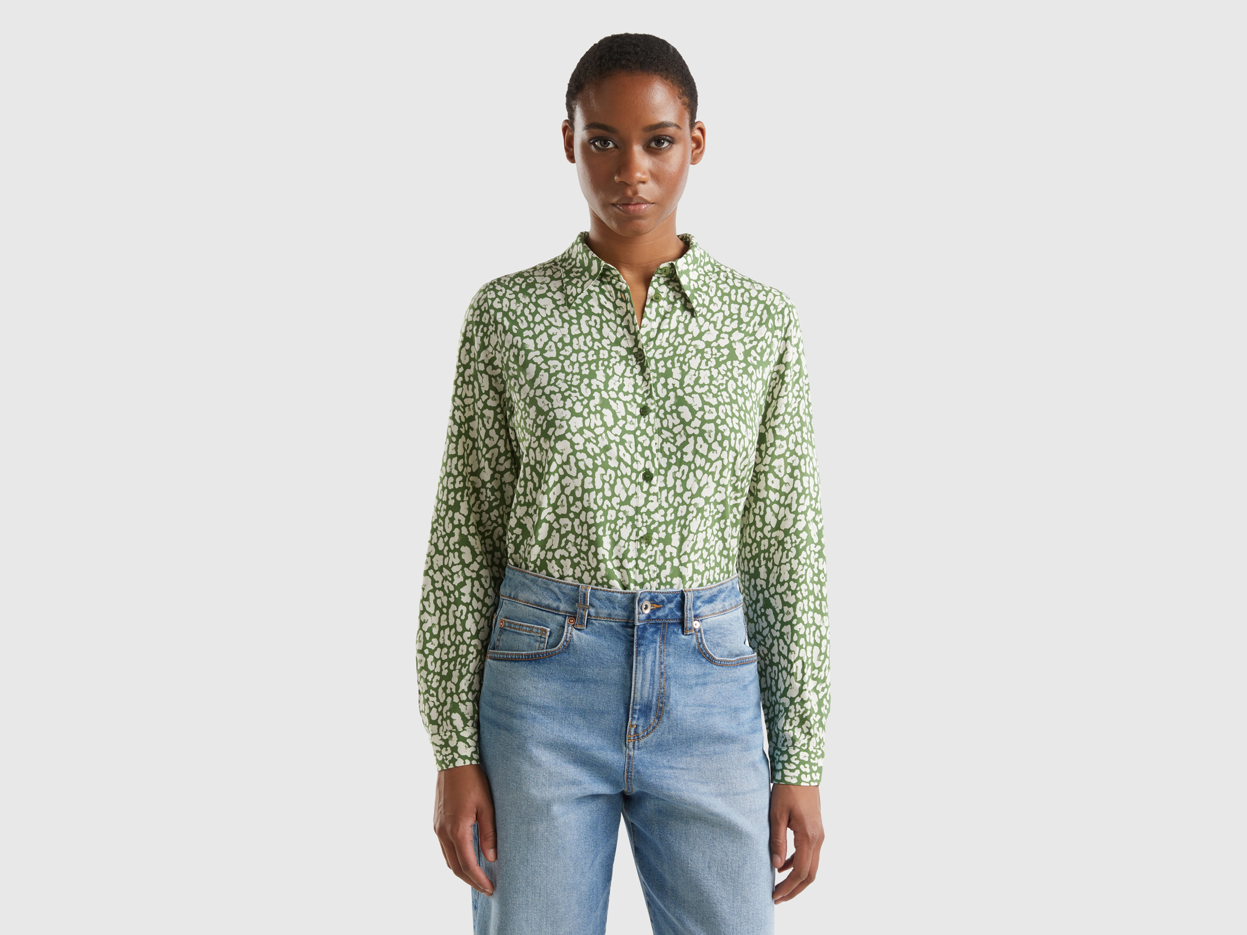 Benetton, Camicia Fantasia In Viscosa Sostenibile, Multicolore, Donna
