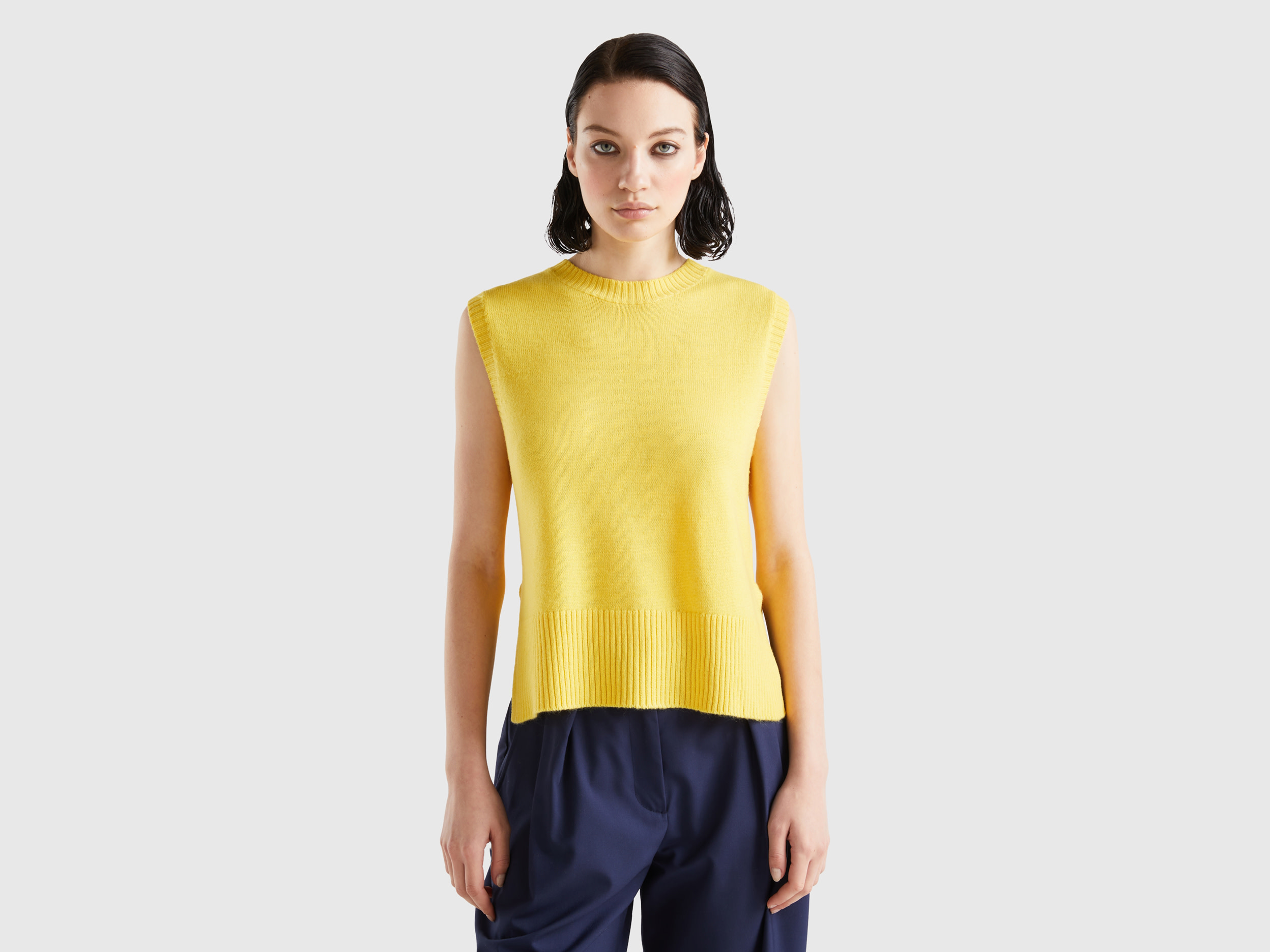 Benetton, Knit Vest With Slits, size XS, Yellow, Women