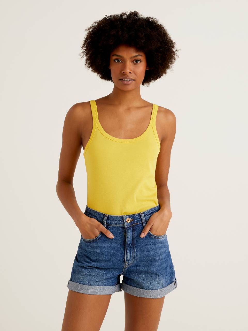 Benetton Yellow tank top in pure cotton. 1