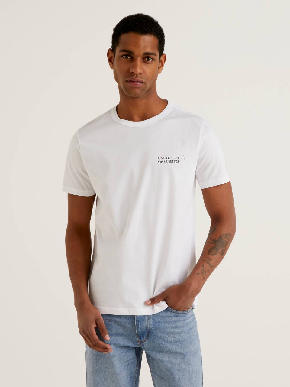 Benetton White t-shirt in organic cotton with logo. 1