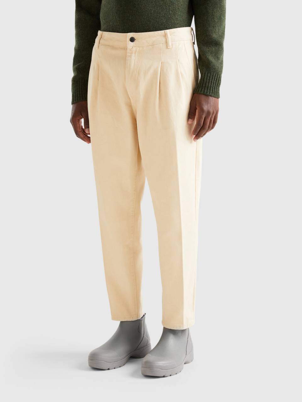 Solid Pattern Slim Fit Trousers - Black | Benetton