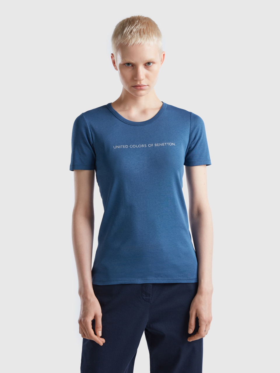 Benetton, Camiseta De 100% Algodón Con Estampado De Logotipo Con Glitter, Azul Grisáceo, Mujer