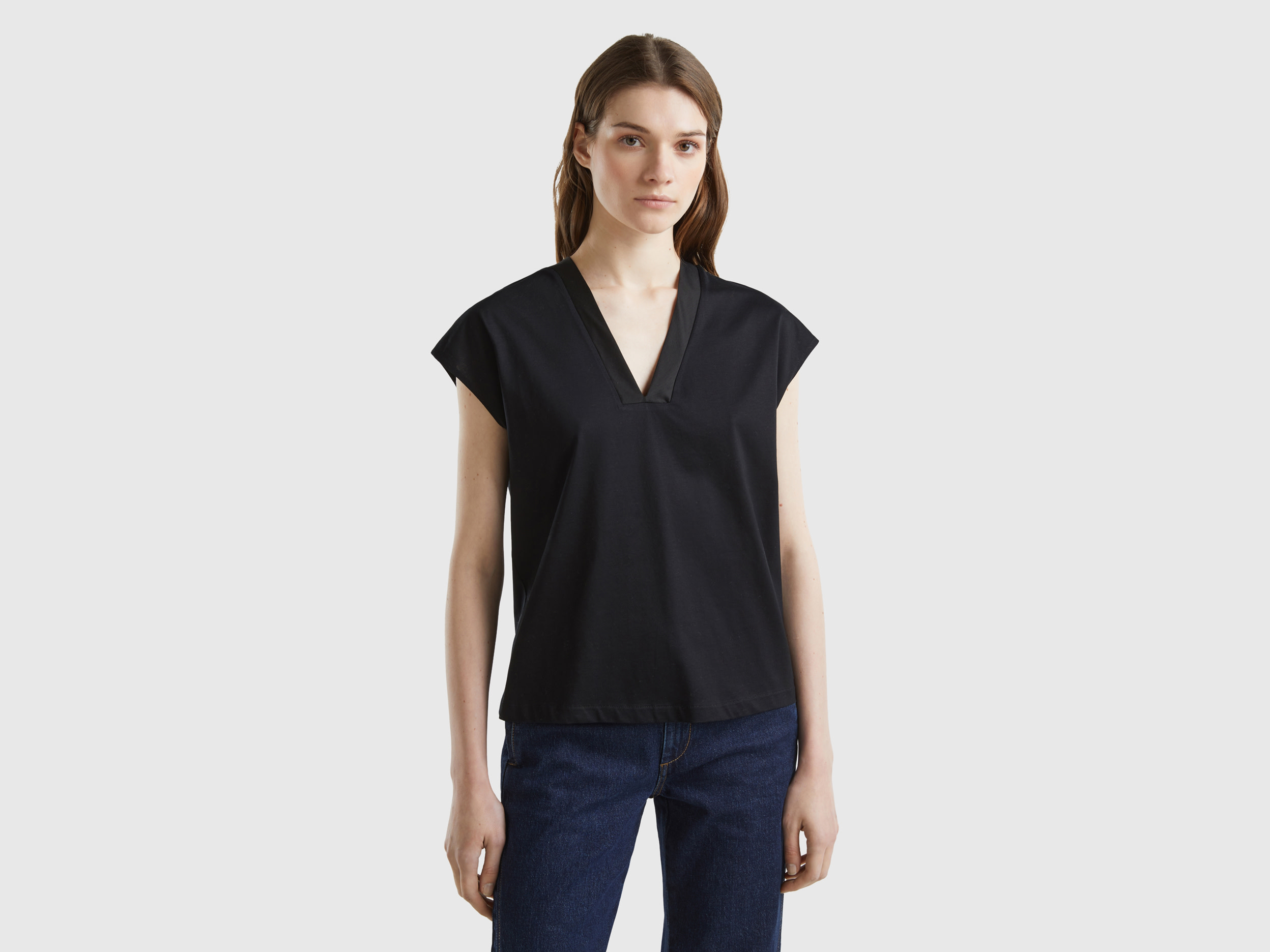 Benetton, T-shirt Scollo A V Davanti E Dietro, Nero, Donna
