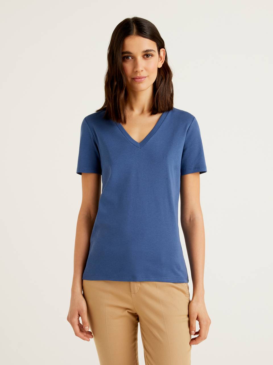 Benetton Pure cotton t-shirt with V-neck. 1