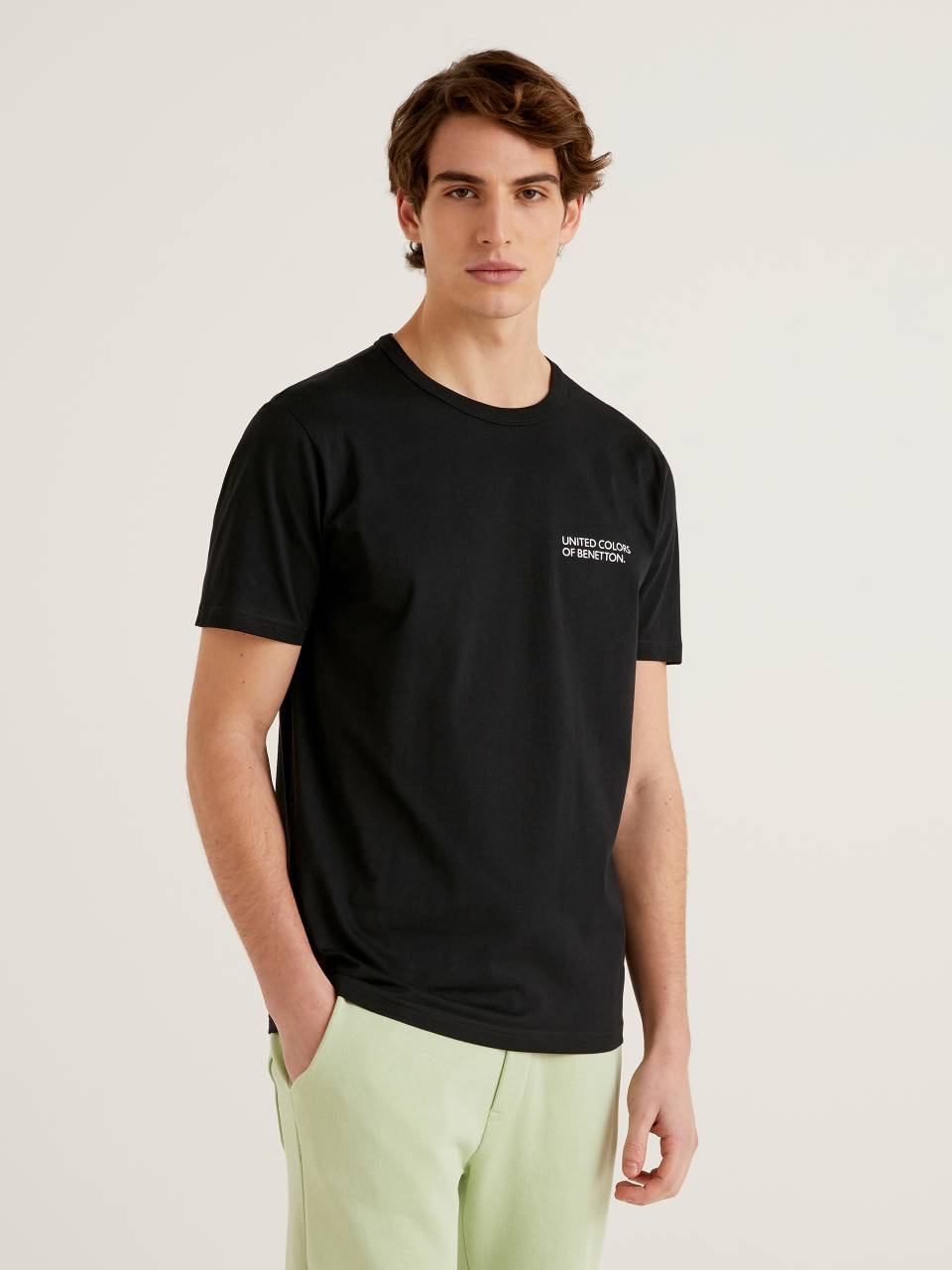 Benetton Black t-shirt with logo print. 1