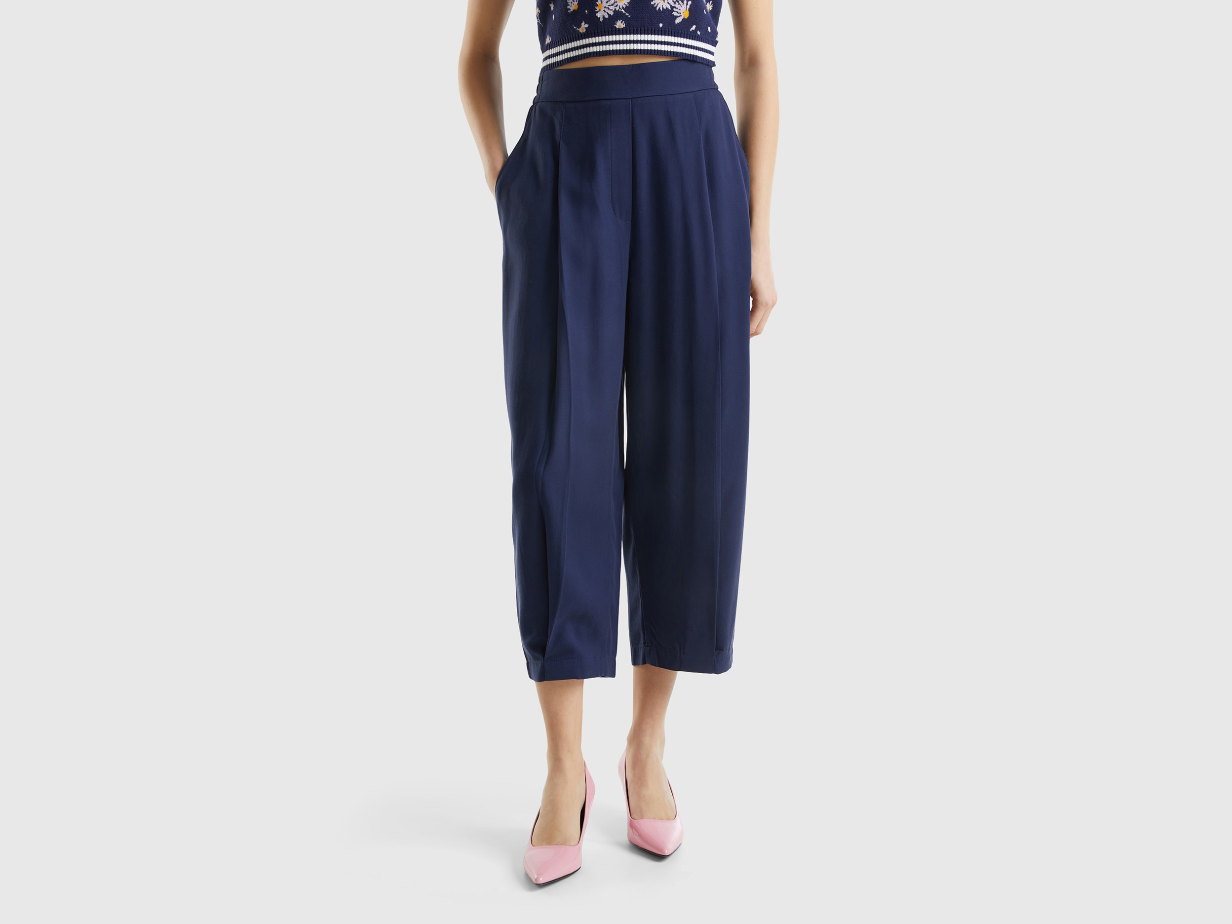 Benetton, Pantaloni Cropped Con Pieghe, Blu Scuro, Donna
