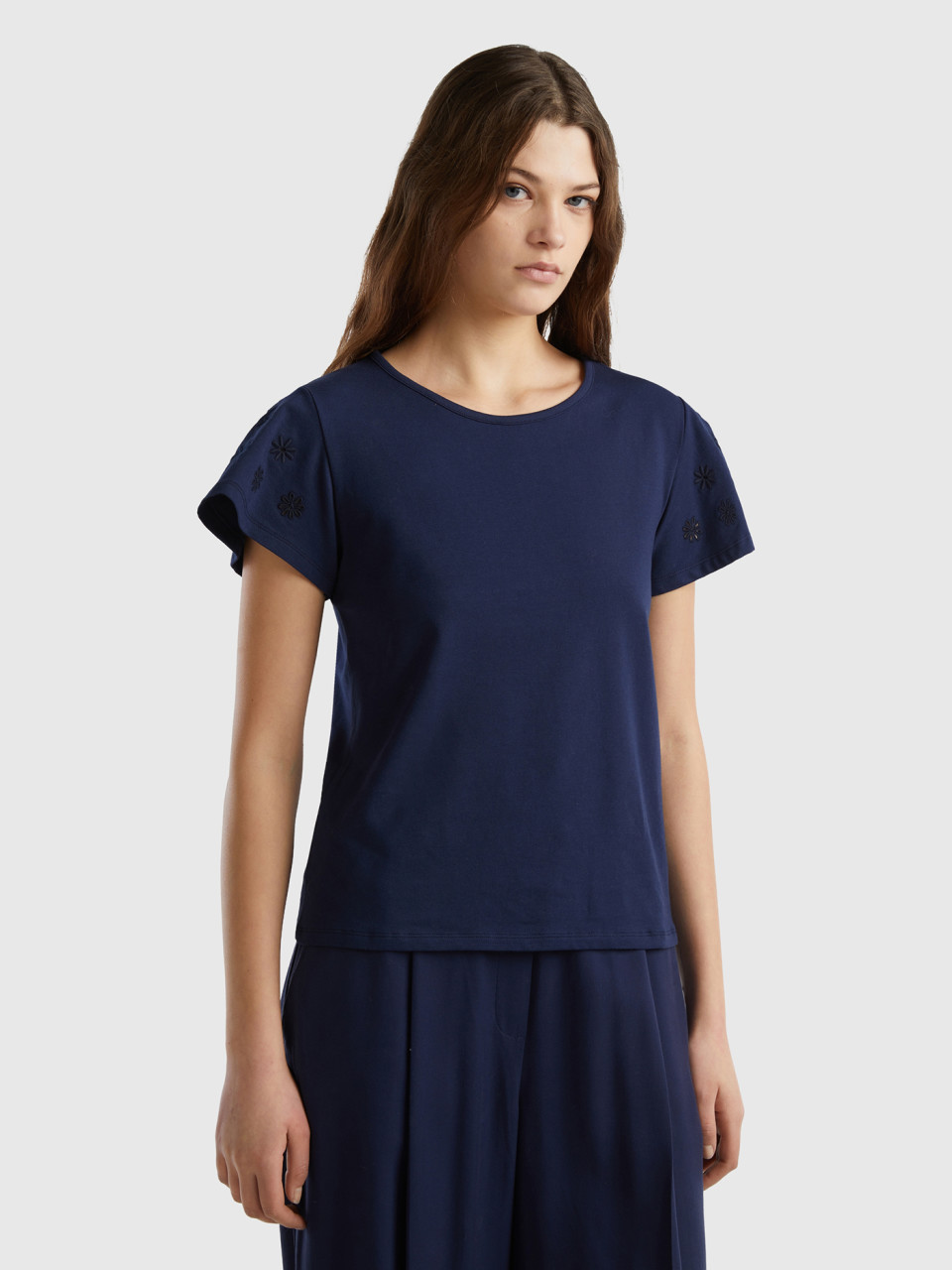 Benetton, T-shirt Avec Broderie À Fleurs, Bleu Foncé, Femme