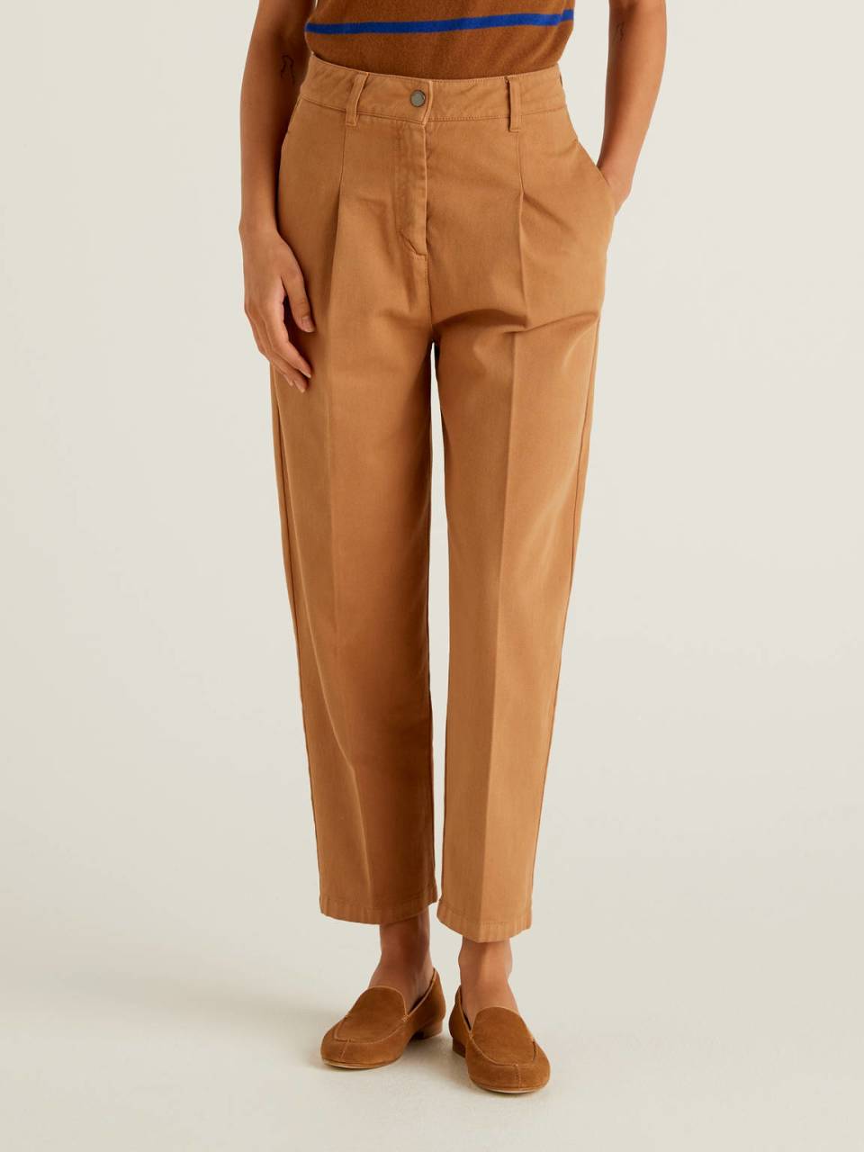 Benetton Slouchy trousers in 100% cotton. 1