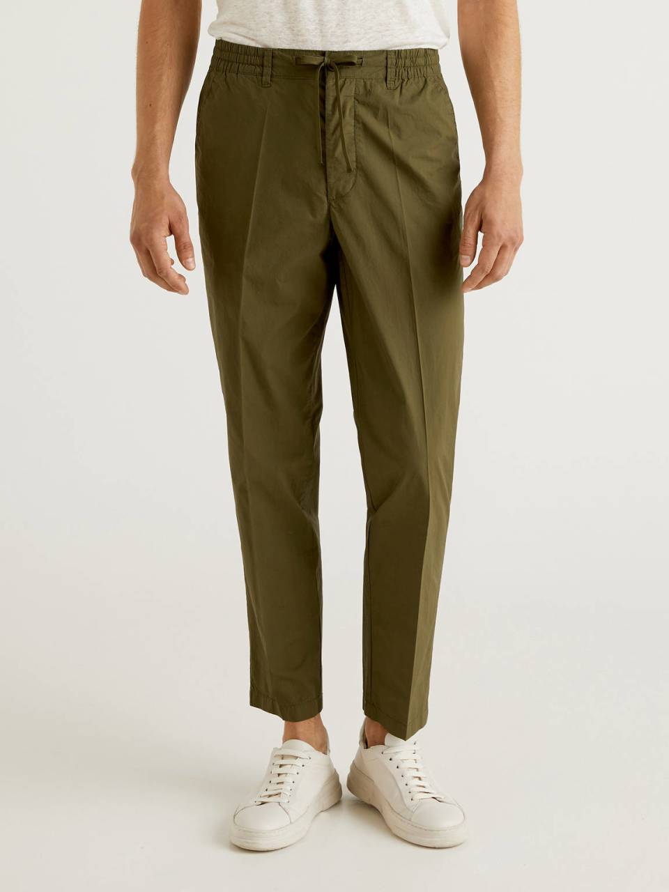 Benetton Light trousers with drawstring. 1