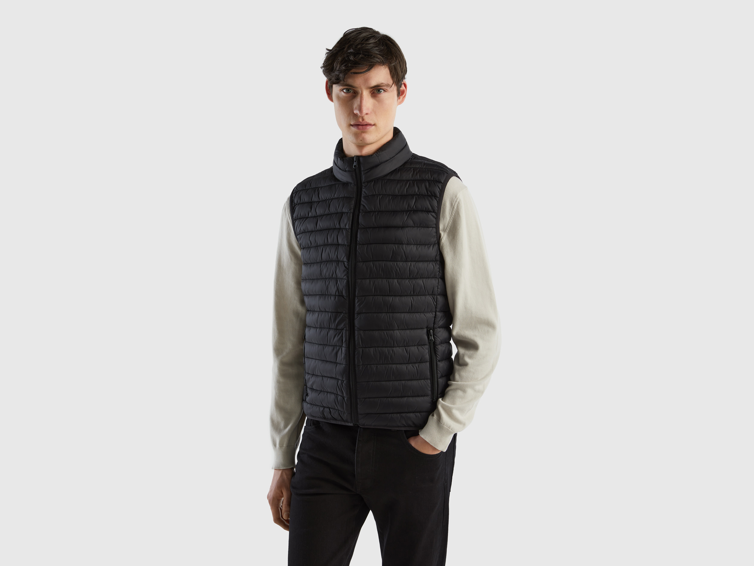 Image of Benetton, Sleeveless Puffer Jacket With Recycled Wadding, size L, Black, Men