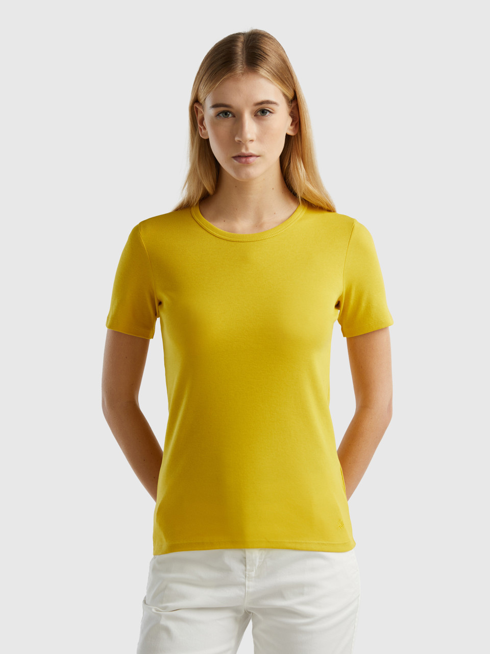 Benetton, T-shirt En Coton Longues Fibres, Jaune, Femme