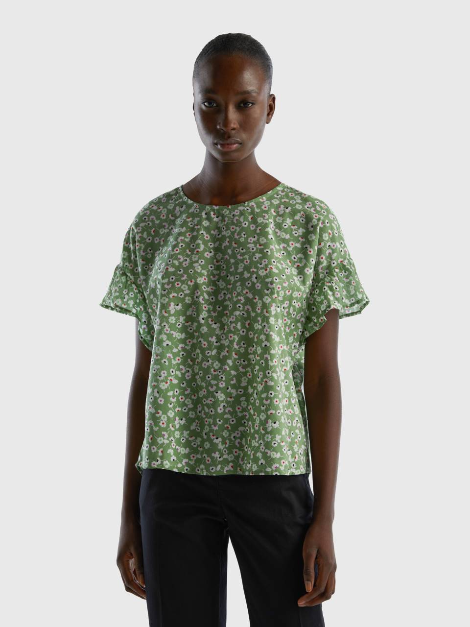 Benetton Patterned blouse in pure cotton. 1