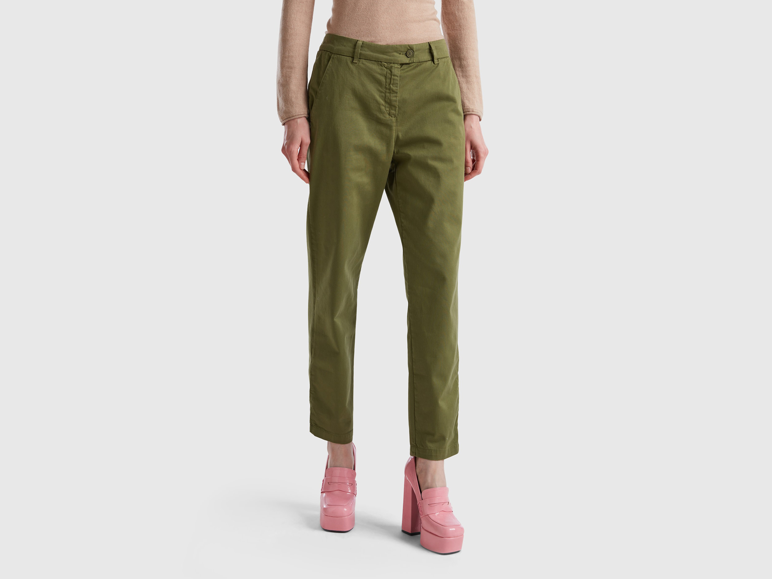 benetton, pantalon chino en coton stretch, taille 48, kaki, femme