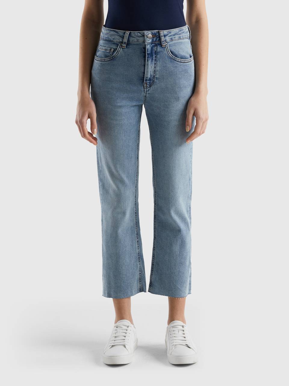 Benetton cropped five-pocket jeans. 1