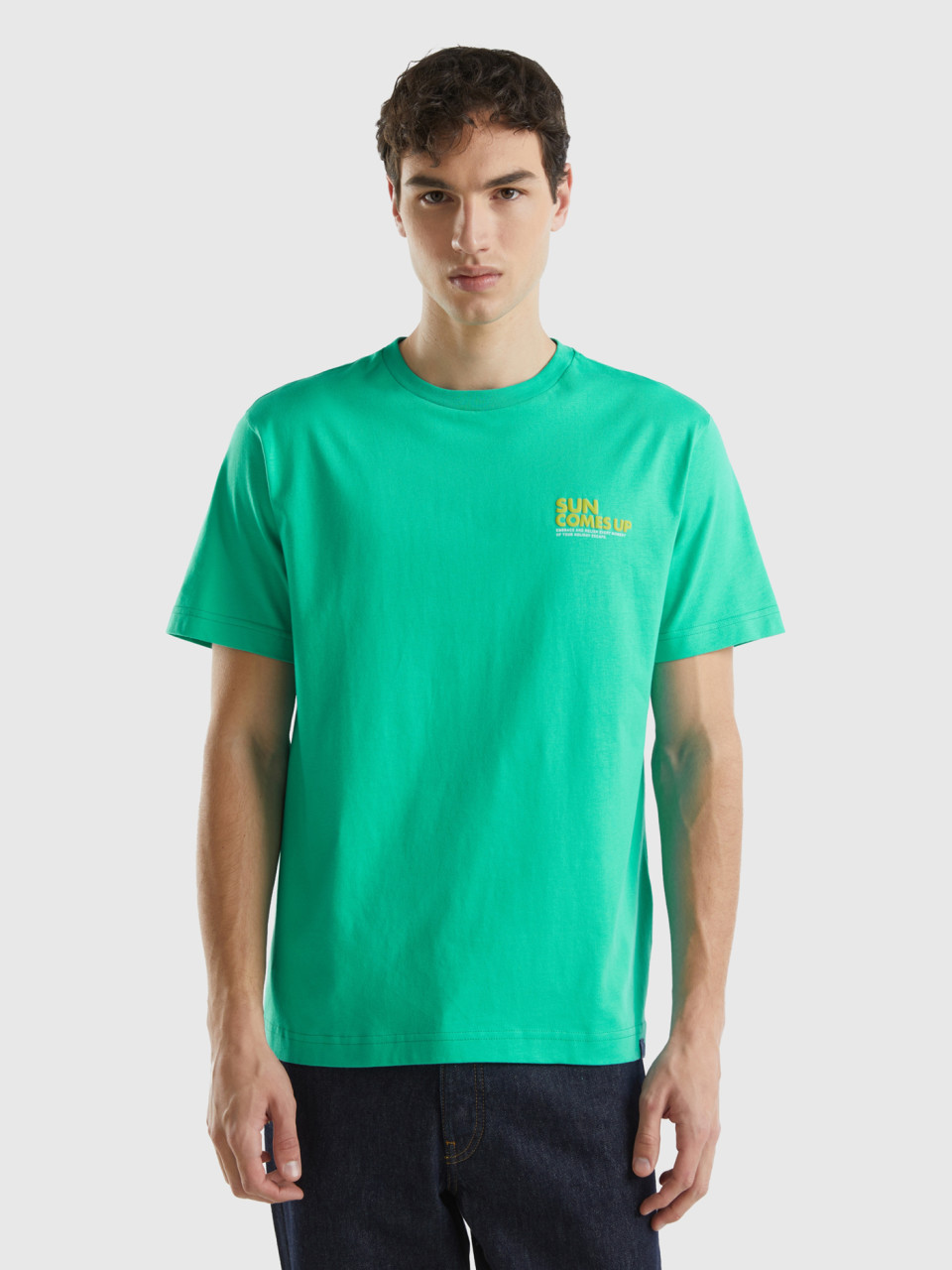 Benetton, Camiseta Con Estampado Por Delante Y Por Detrás, Verde Claro, Hombre